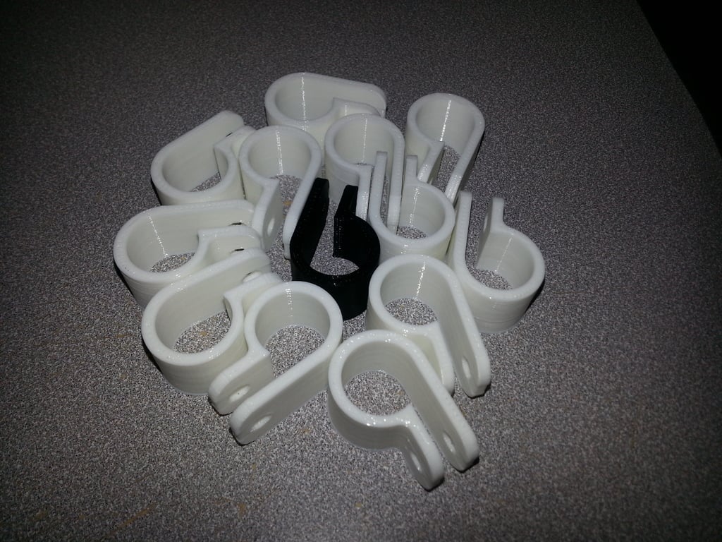 Kabelklem (P-Clip) voor grote draden - Robuuste bevestiging