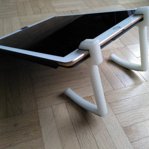 Minimalistische iPad-standaard voor creatief werk