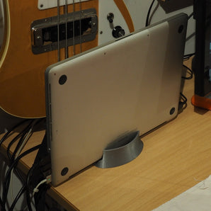 Compacte Macbook Pro-standaard voor gesloten laptop