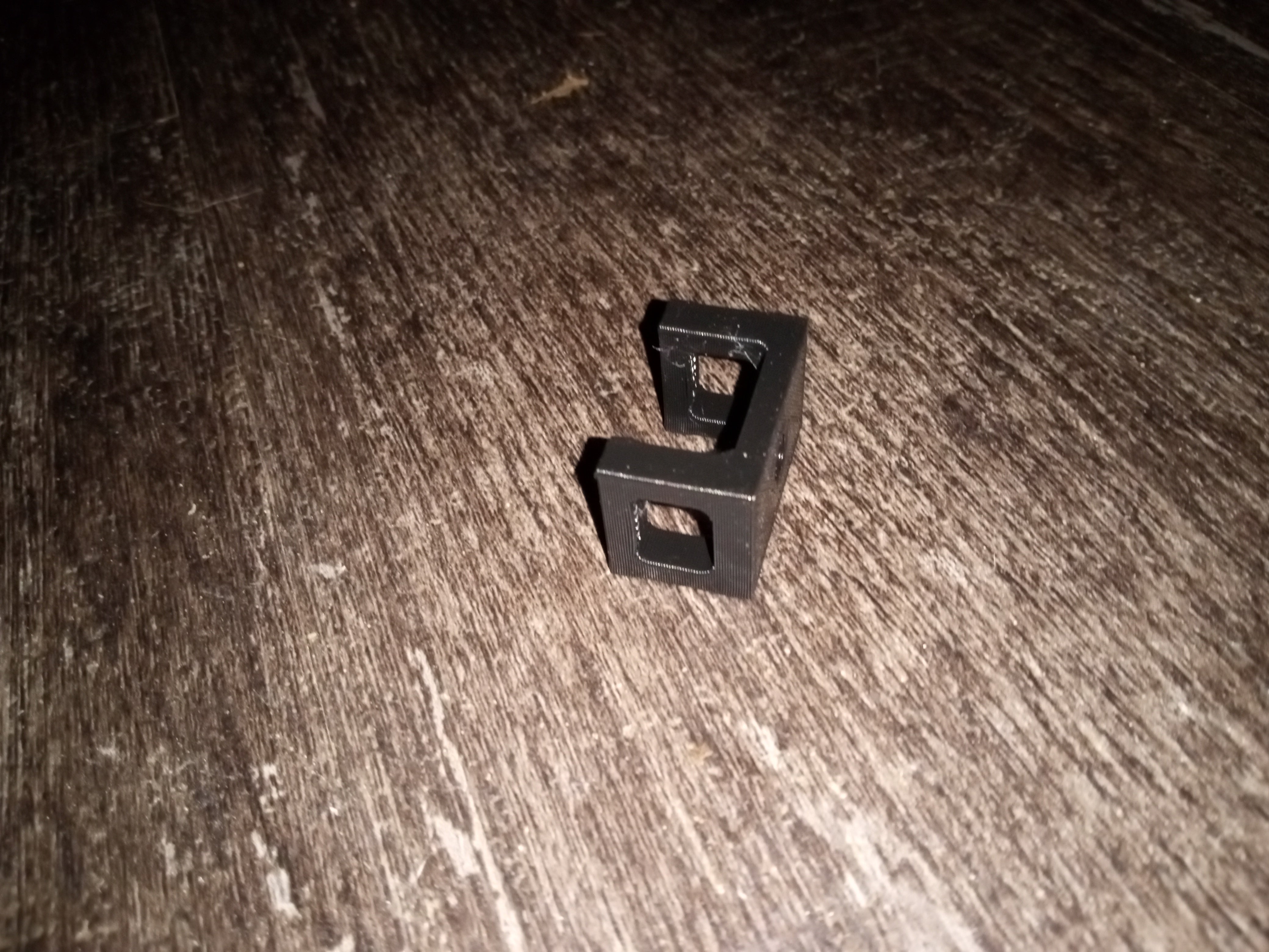 Met schroeven gemonteerde kabelhouder voor kabelbinders