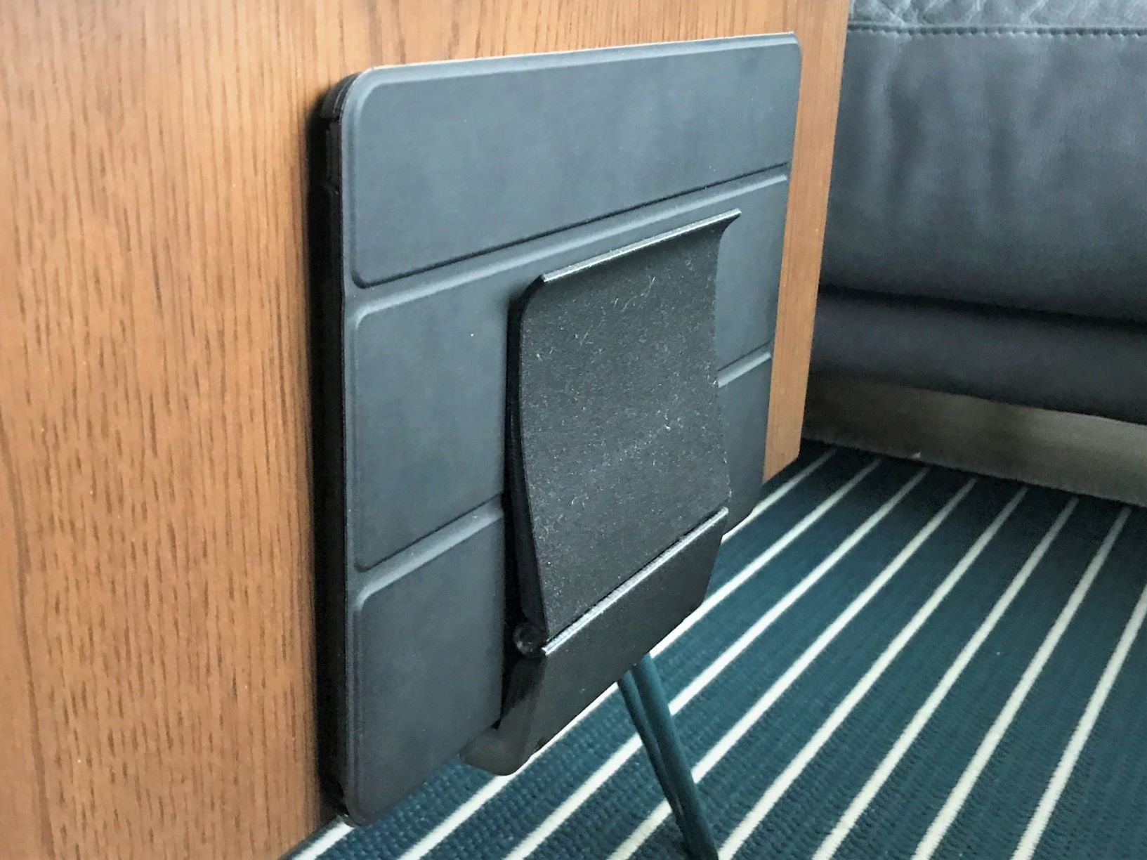 Flexibele iPad/Tablethouder voor wand- of tafelmontage