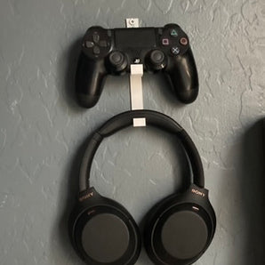 Wandgemonteerde houder voor PS4-controller en hoofdtelefoon