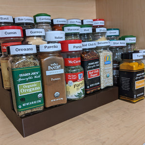 Kruidenrekken in verschillende hoogtes voor efficiënte opslag
