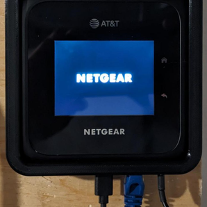 Netgear Nighthawk M6 Pro Wandmontage