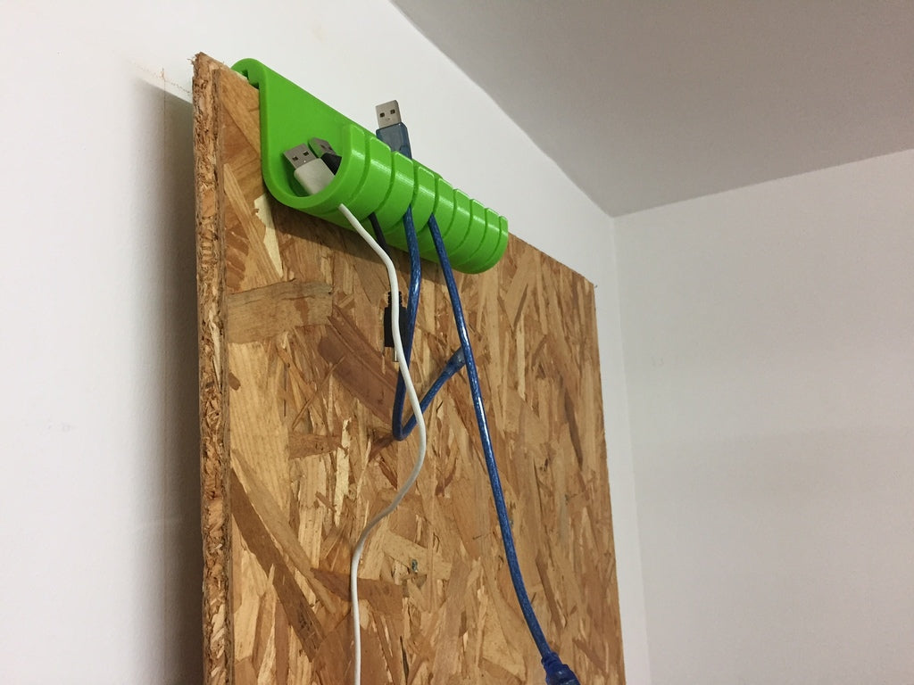 USB-kabelhouder voor OSB-houtplaten