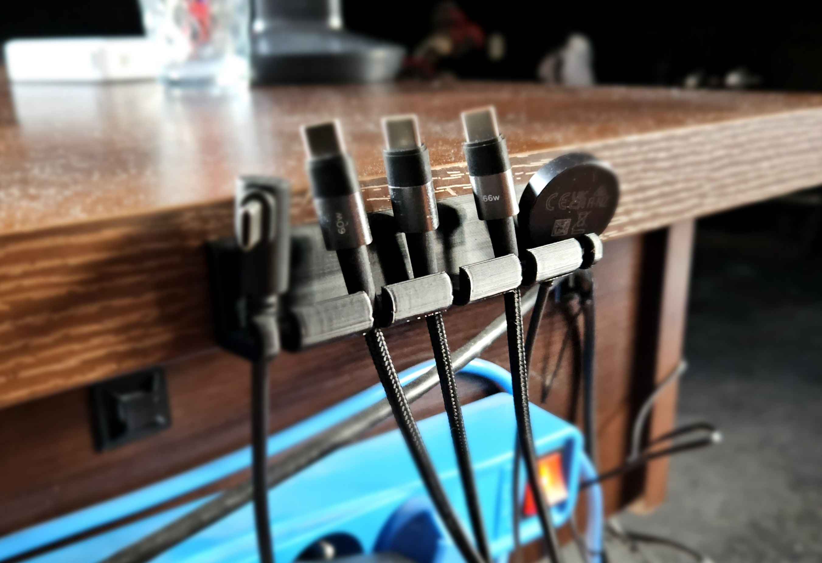 Universele kabelhangers