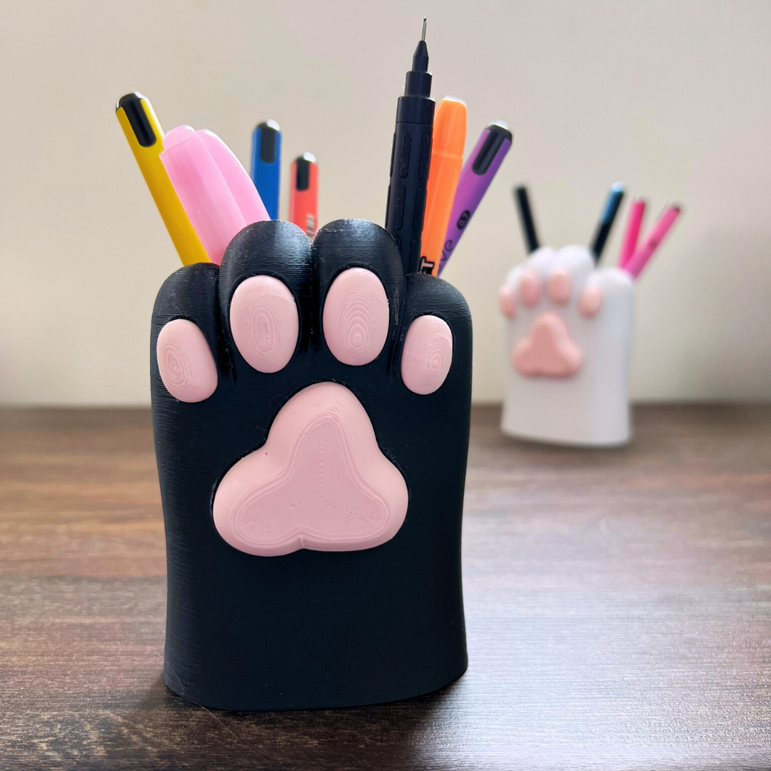 Schattige kattenpootjes penhouder voor op het bureau
