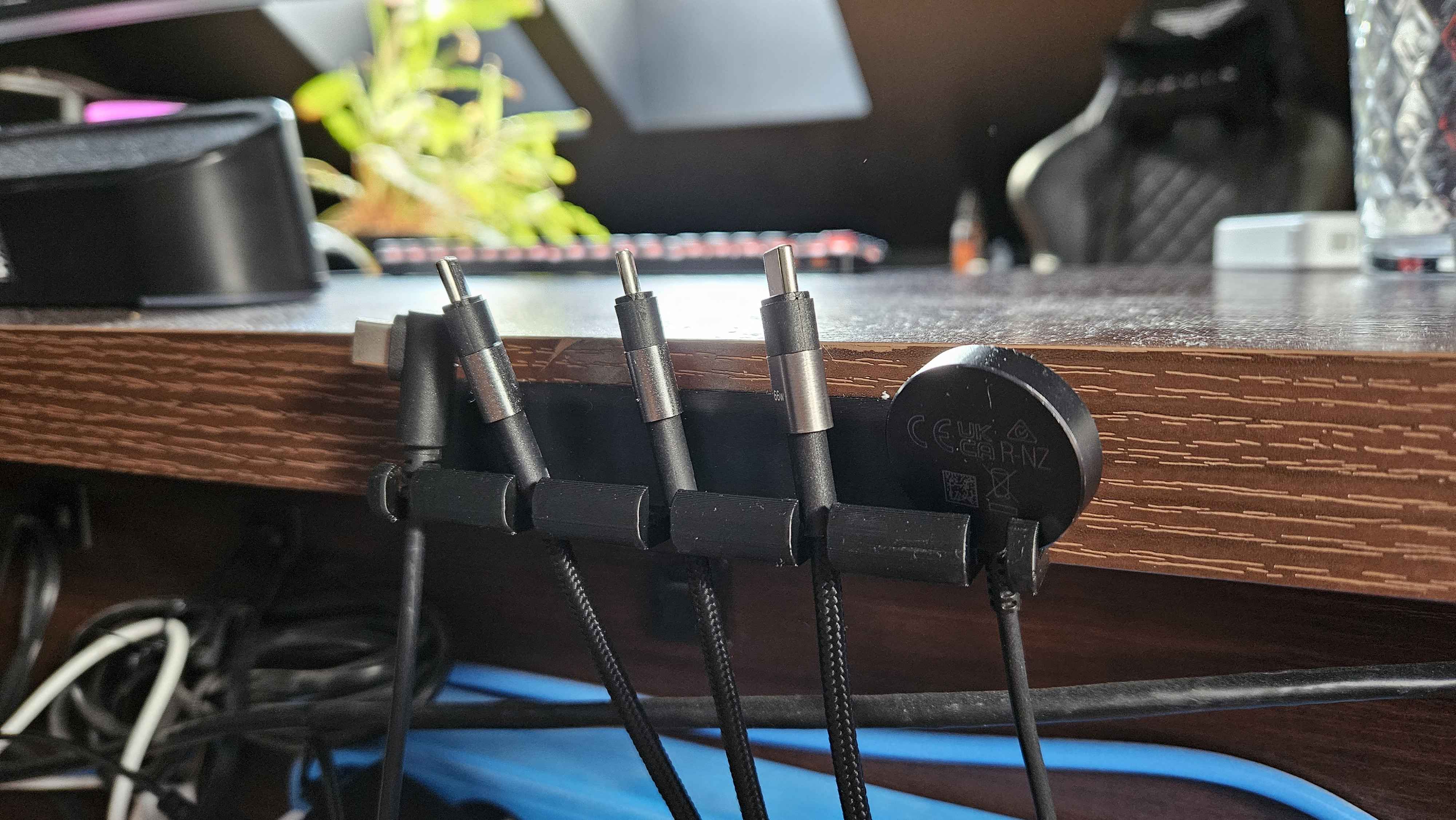 Universele kabelhangers