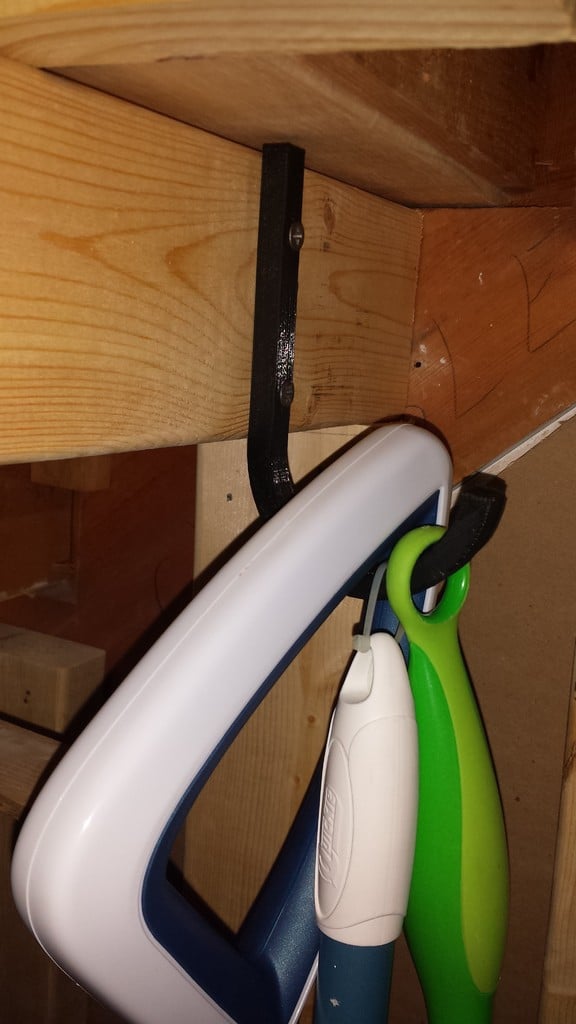 Aan de muur gemonteerde J-haak voor veelzijdige opslag