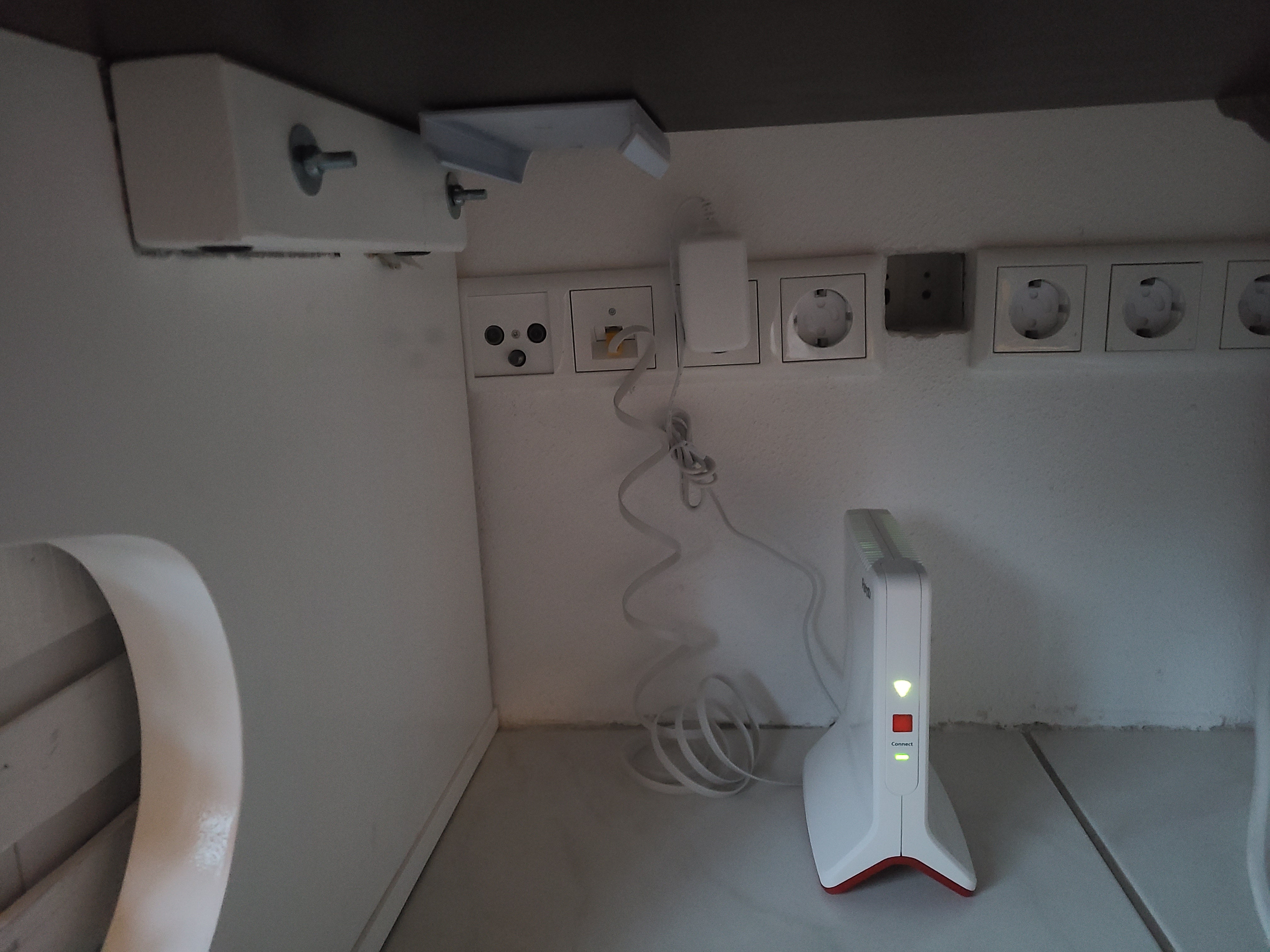 Montagebeugel voor AVM FRITZ! WLAN Mesh Repeater 3000 en 6000