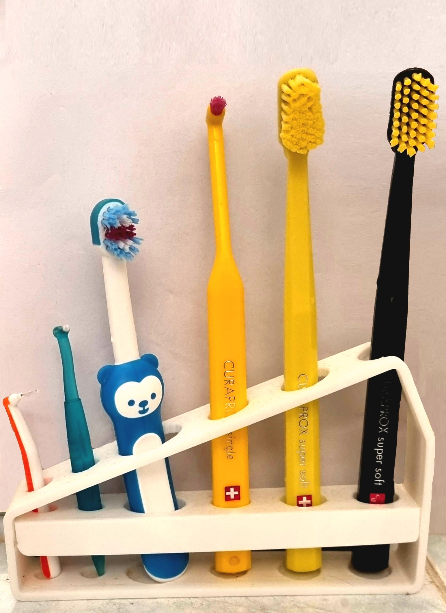 Tandenborstelhouder voor 3 Curaprox borstels en 1 kinderborstel
