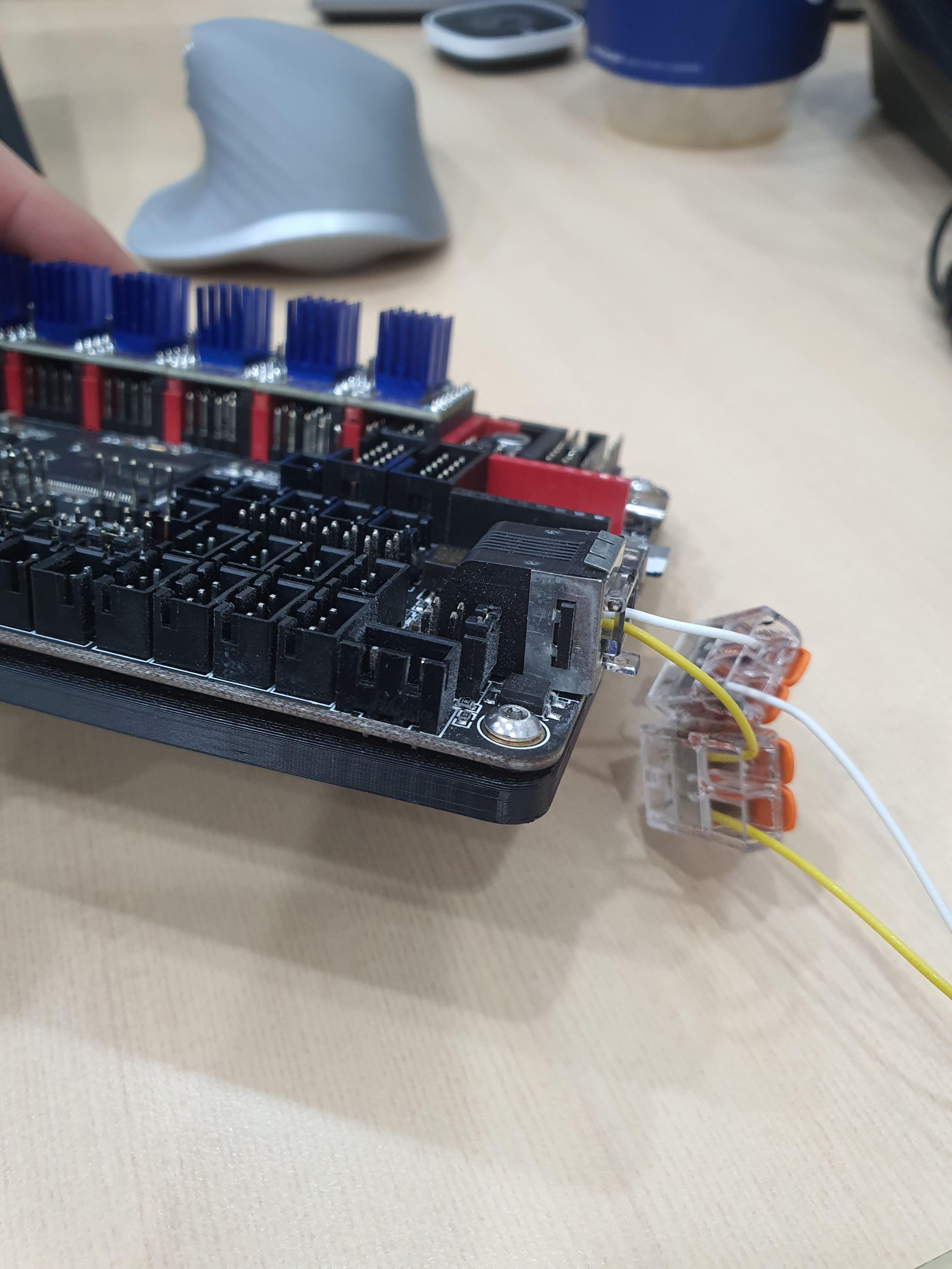 Maak hoogte DIN-rail montage voor LRS-200, RS-25, Raspberry Pi (3, 4 en Zero 2), evenals BTT Octopus.