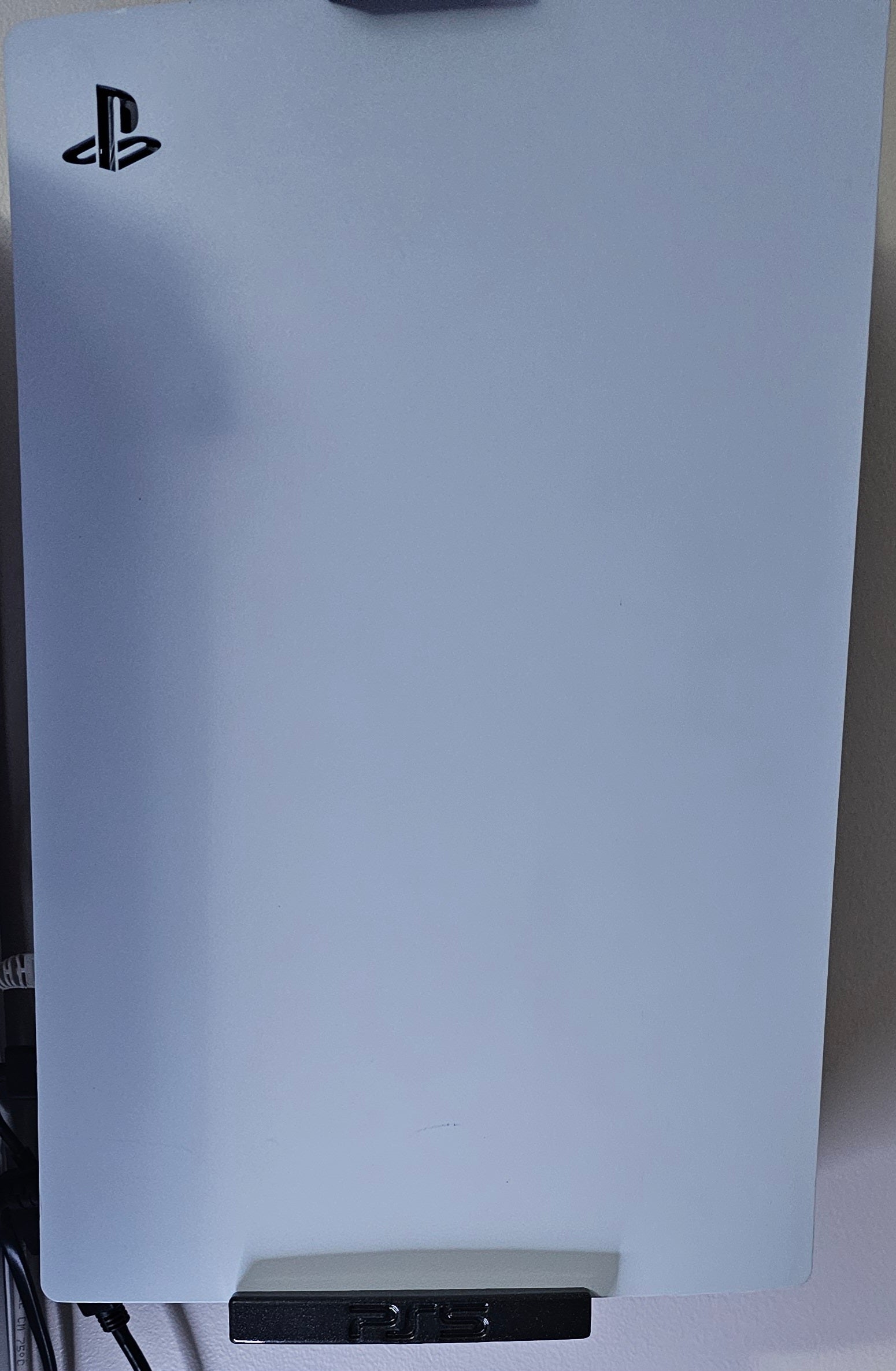 Veilige en ruimtebesparende verticale wandmontage voor PS5