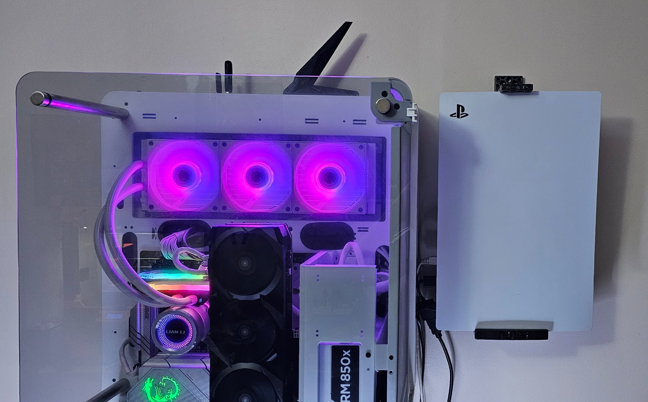 Veilige en ruimtebesparende verticale wandmontage voor PS5