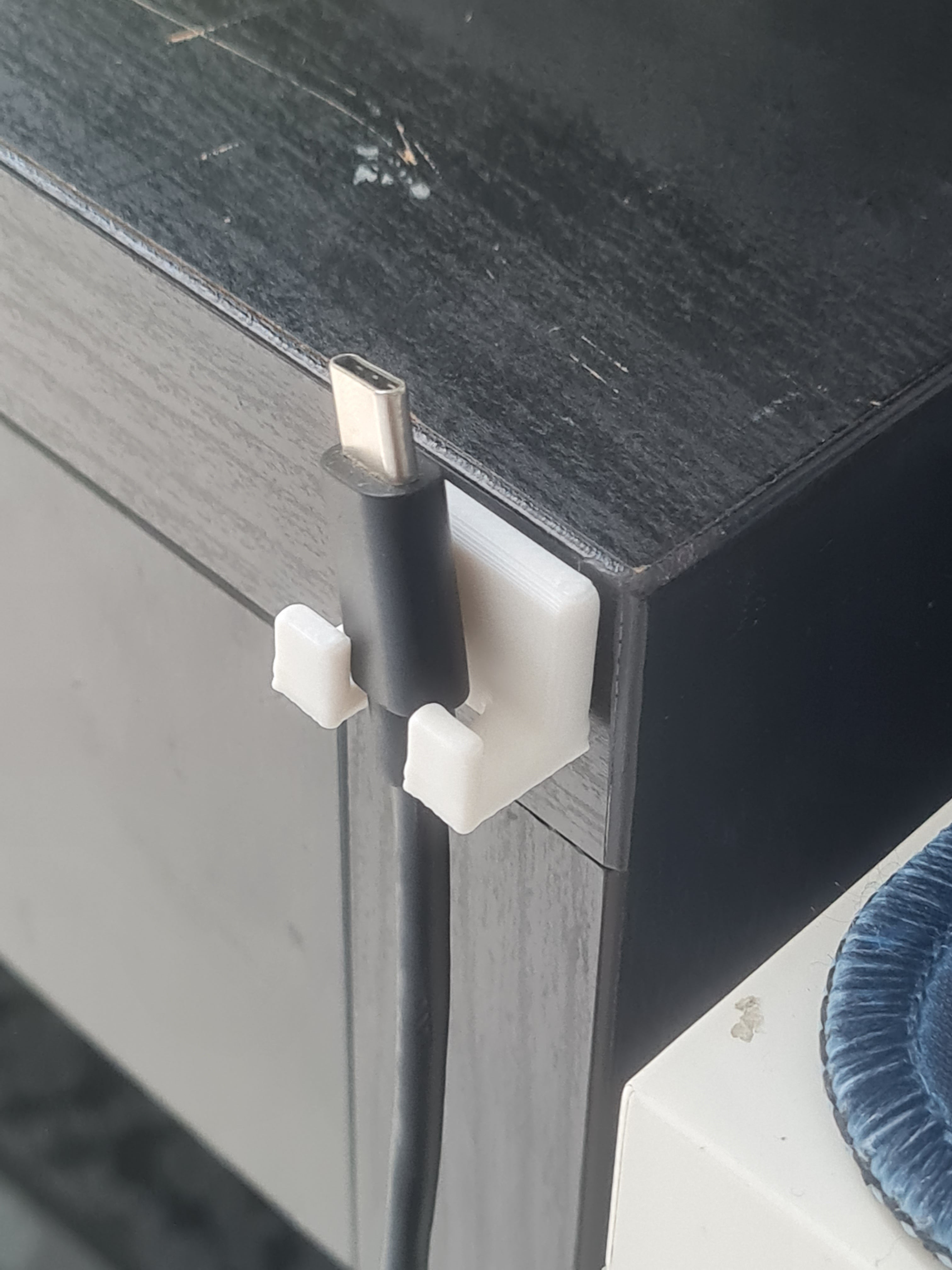 USB-kabelhouder V2 - Verbeterde rotatiefunctie