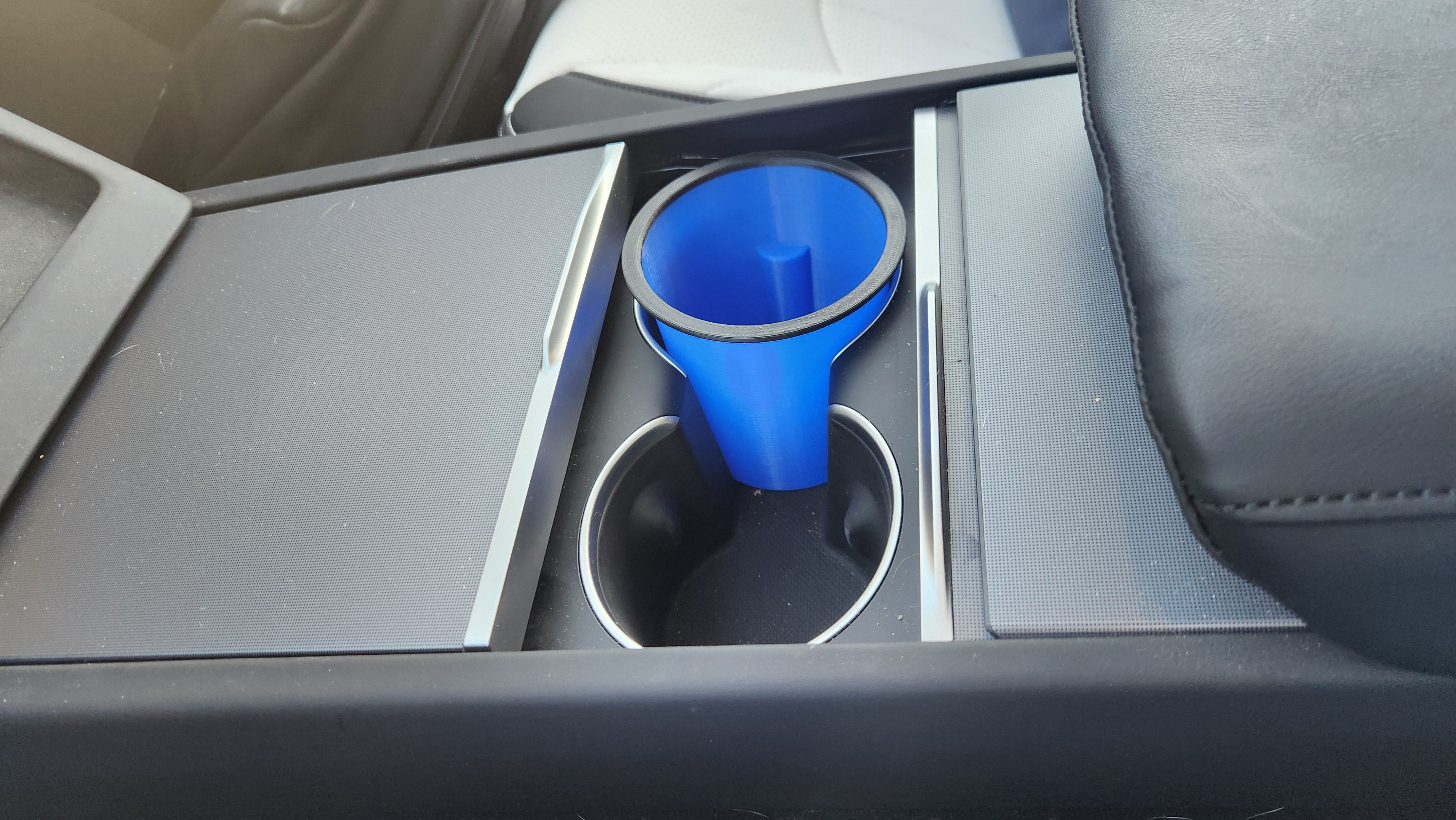 Flexibele bekerhouder voor Tesla Model 3 Highland
