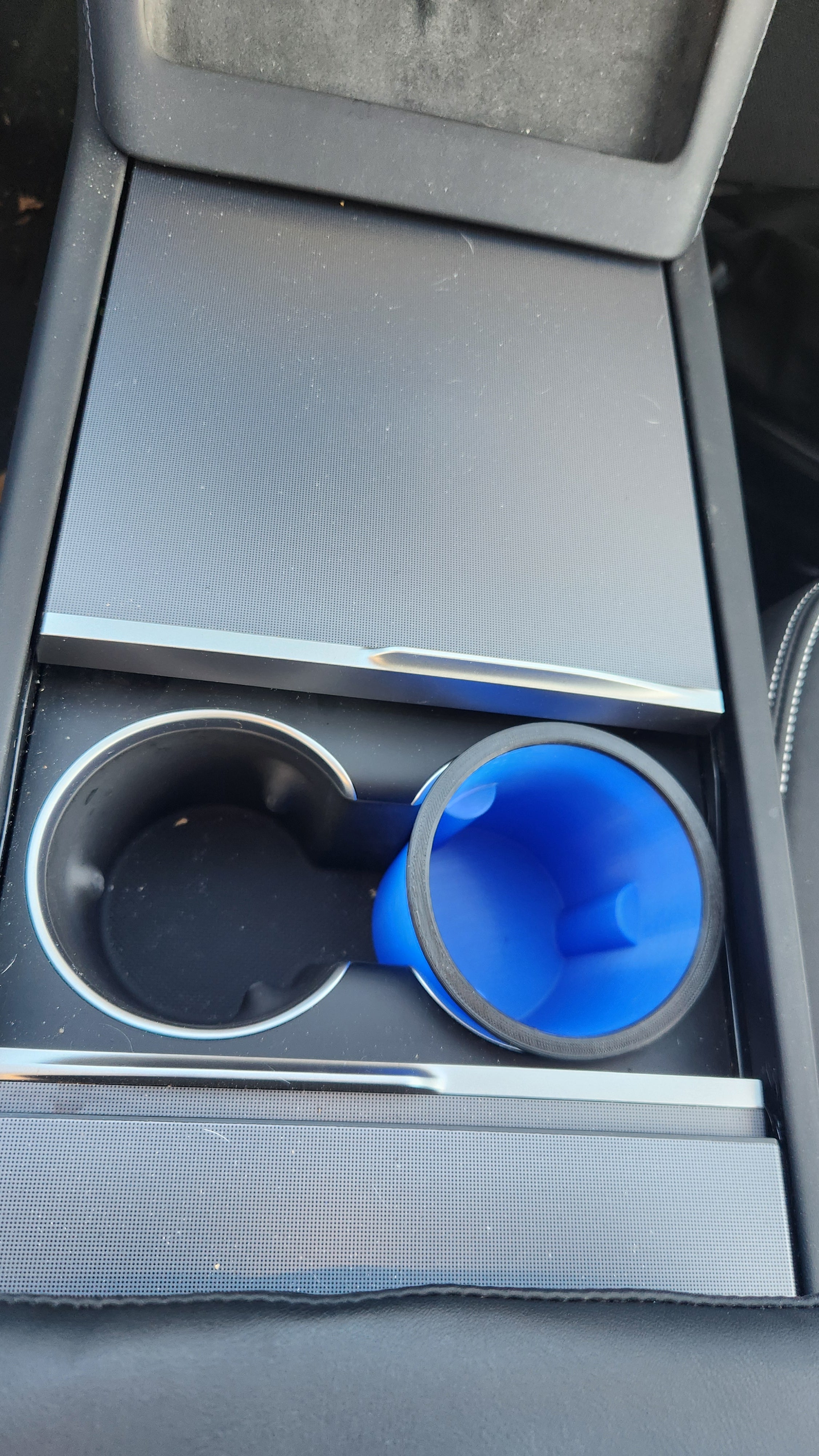 Flexibele bekerhouder voor Tesla Model 3 Highland