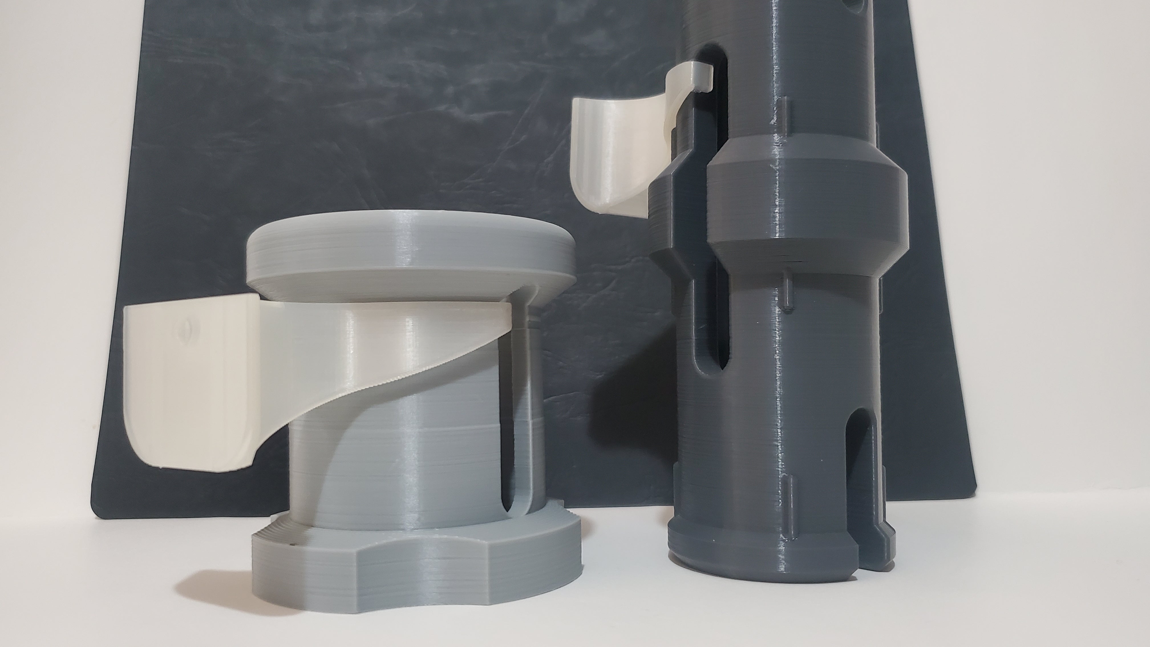 Gigantische LEGO Technic Standard Bushing met Wandmontage (10x schaal)