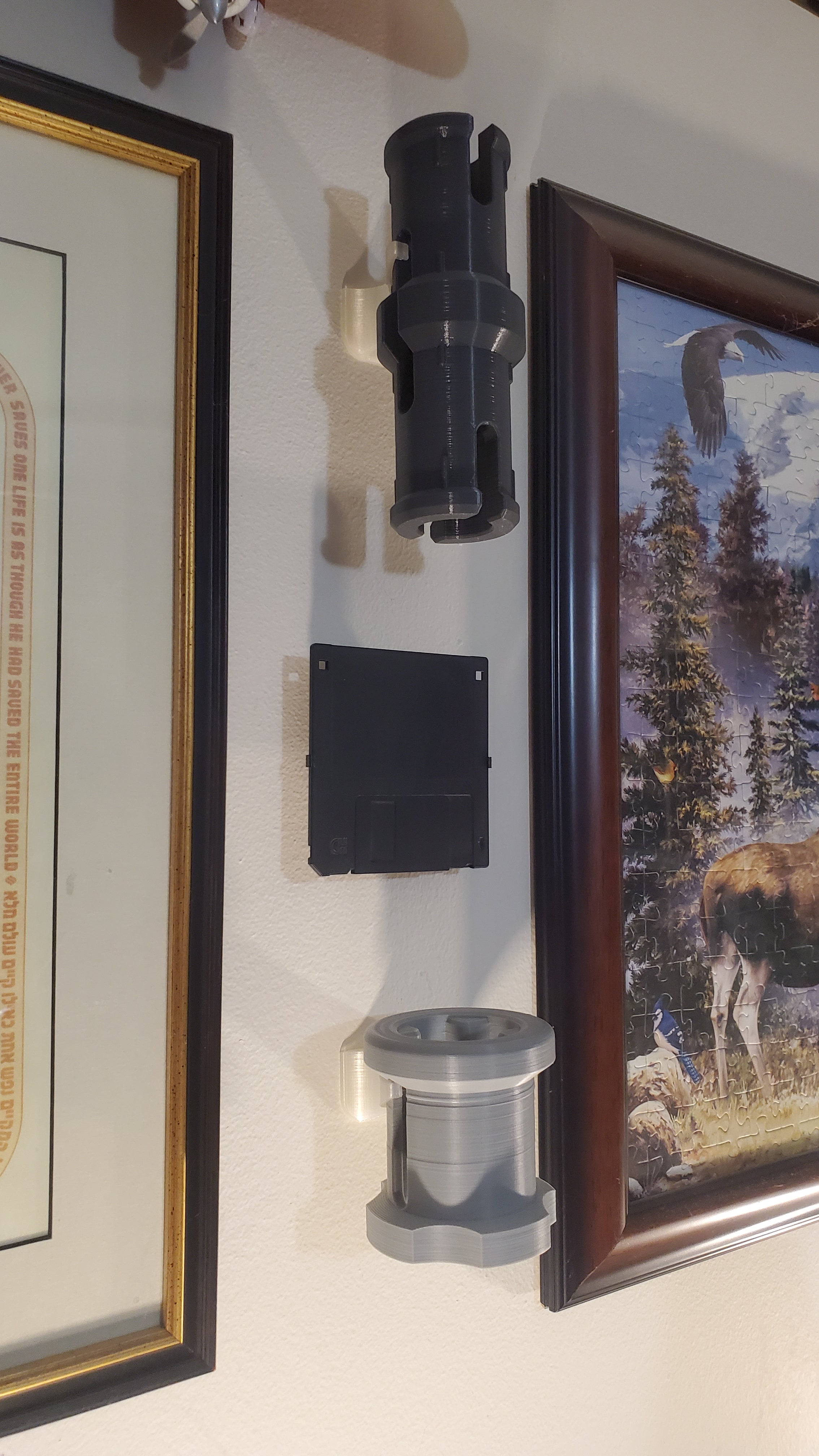 Gigantische LEGO Technic Standard Bushing met Wandmontage (10x schaal)