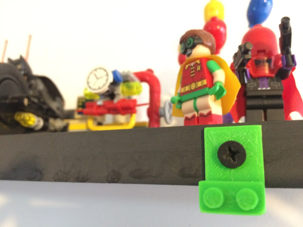 Lego minifiguur wanddisplay met ruimte voor accessoires aan de achterkant