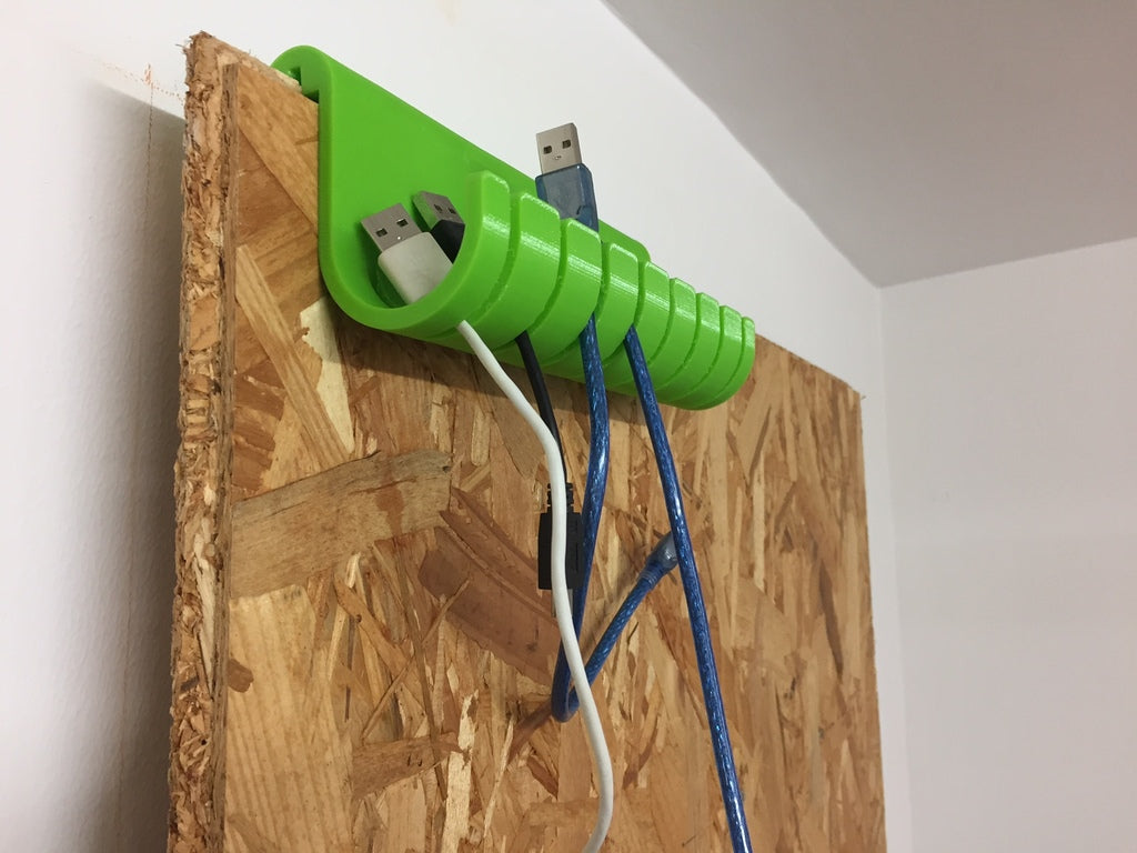 USB-kabelhouder voor OSB-houtplaten