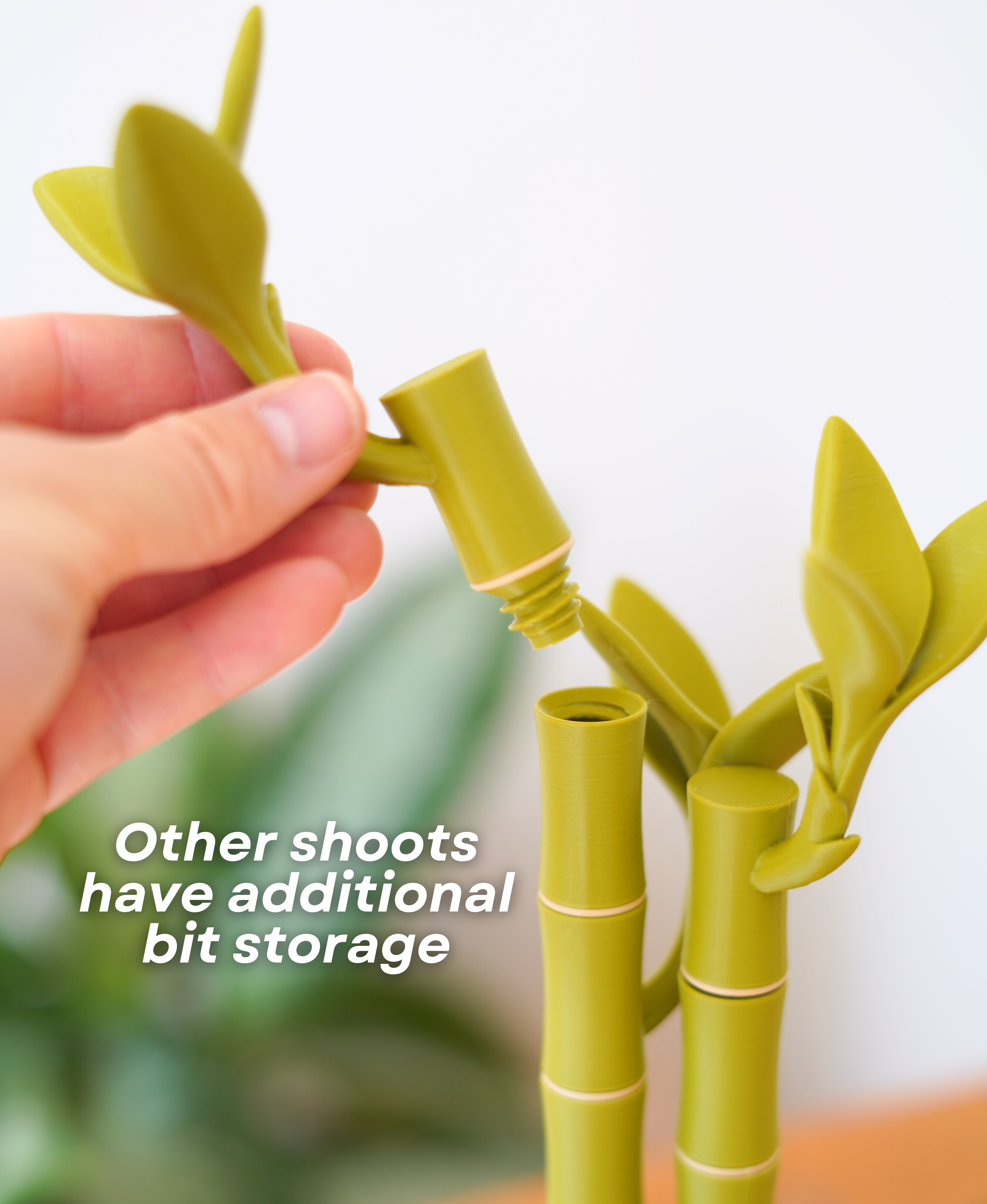 Bamboo Bits: Elegante gereedschapsopslag voor op het bureau
