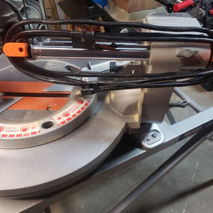 Ridgid verstekzaag snoeroprolbeugel