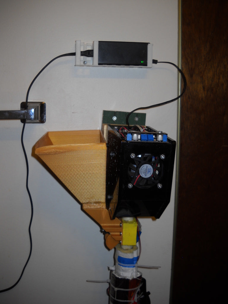 Filastruder Voeding Wandmontage met Kabelhouder