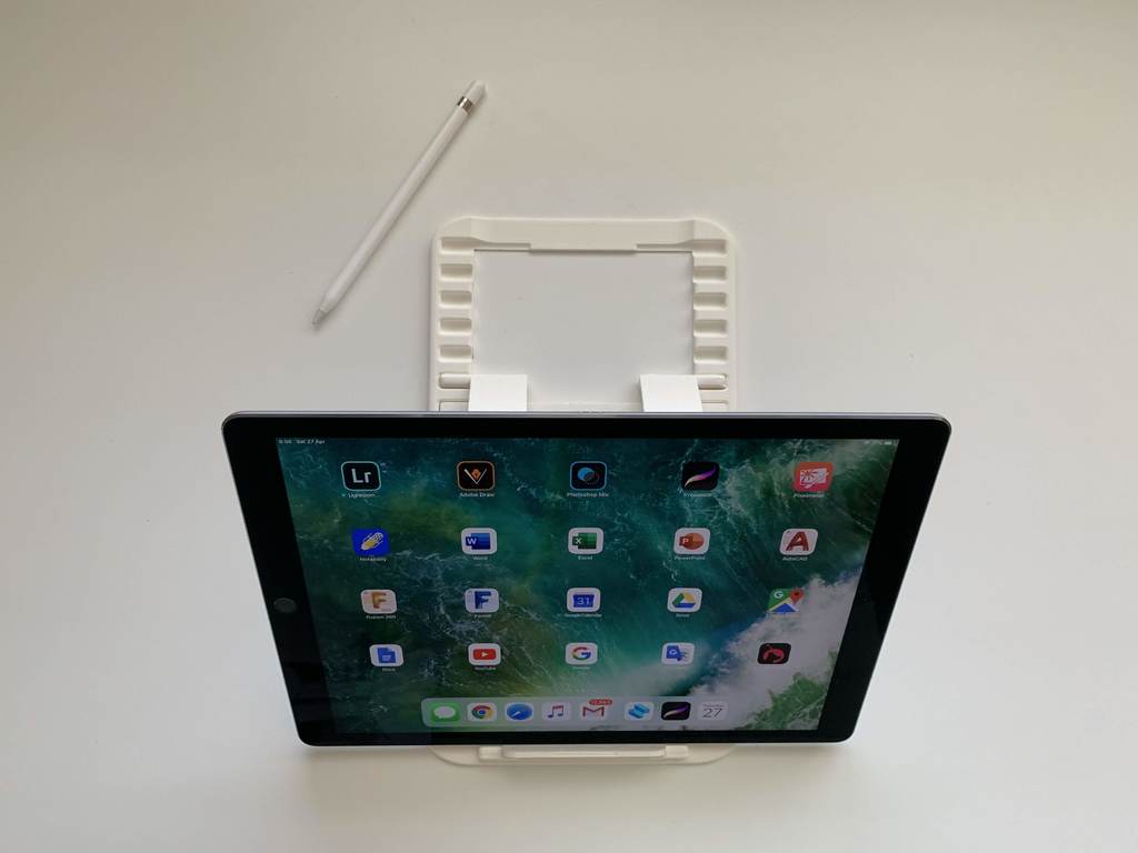 Verstelbare iPad-standaard (uitgebreide remix)