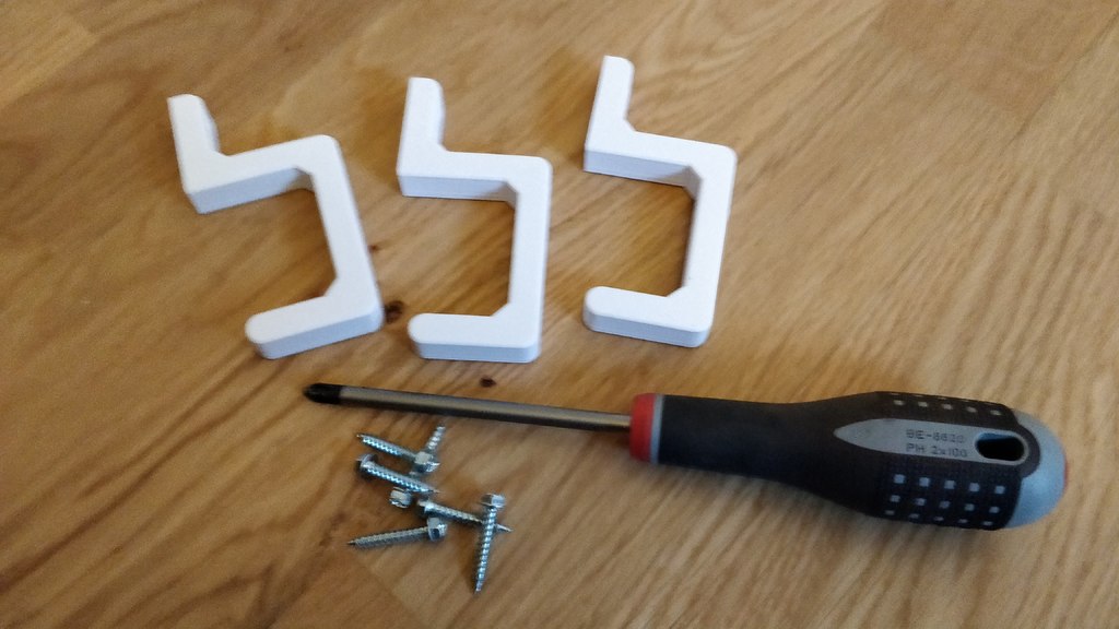 Kabelbeheerhaak voor een georganiseerde werkplek