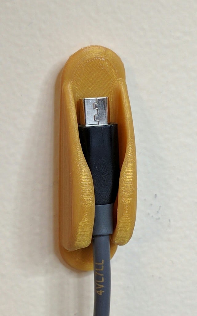 Praktische wandhouder voor kabels en USB-kabels