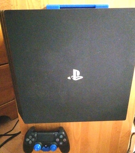 Playstation PS4 Pro Wandbeugel