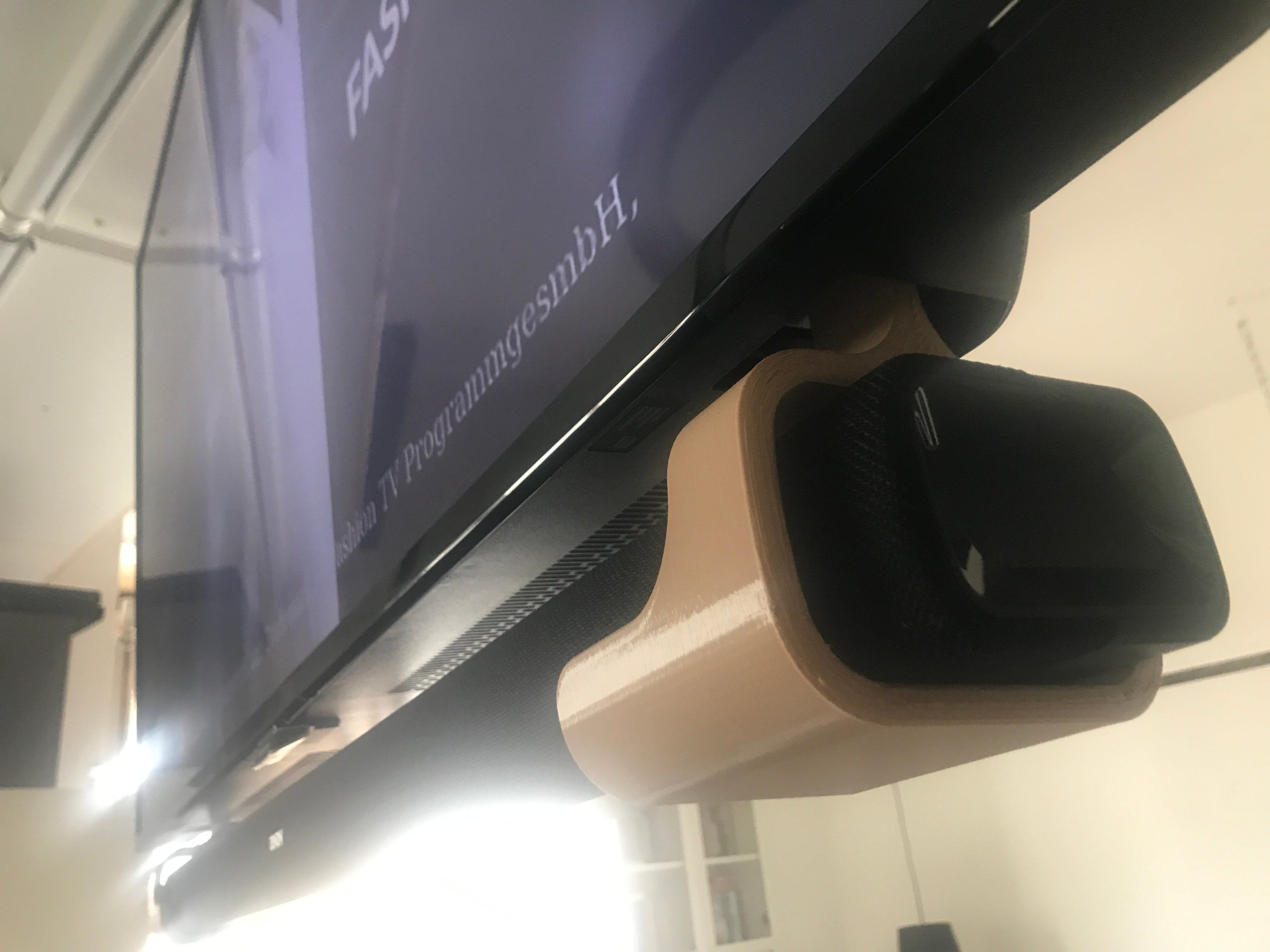 Bevestiging voor Denon Soundbar onder Philips TV