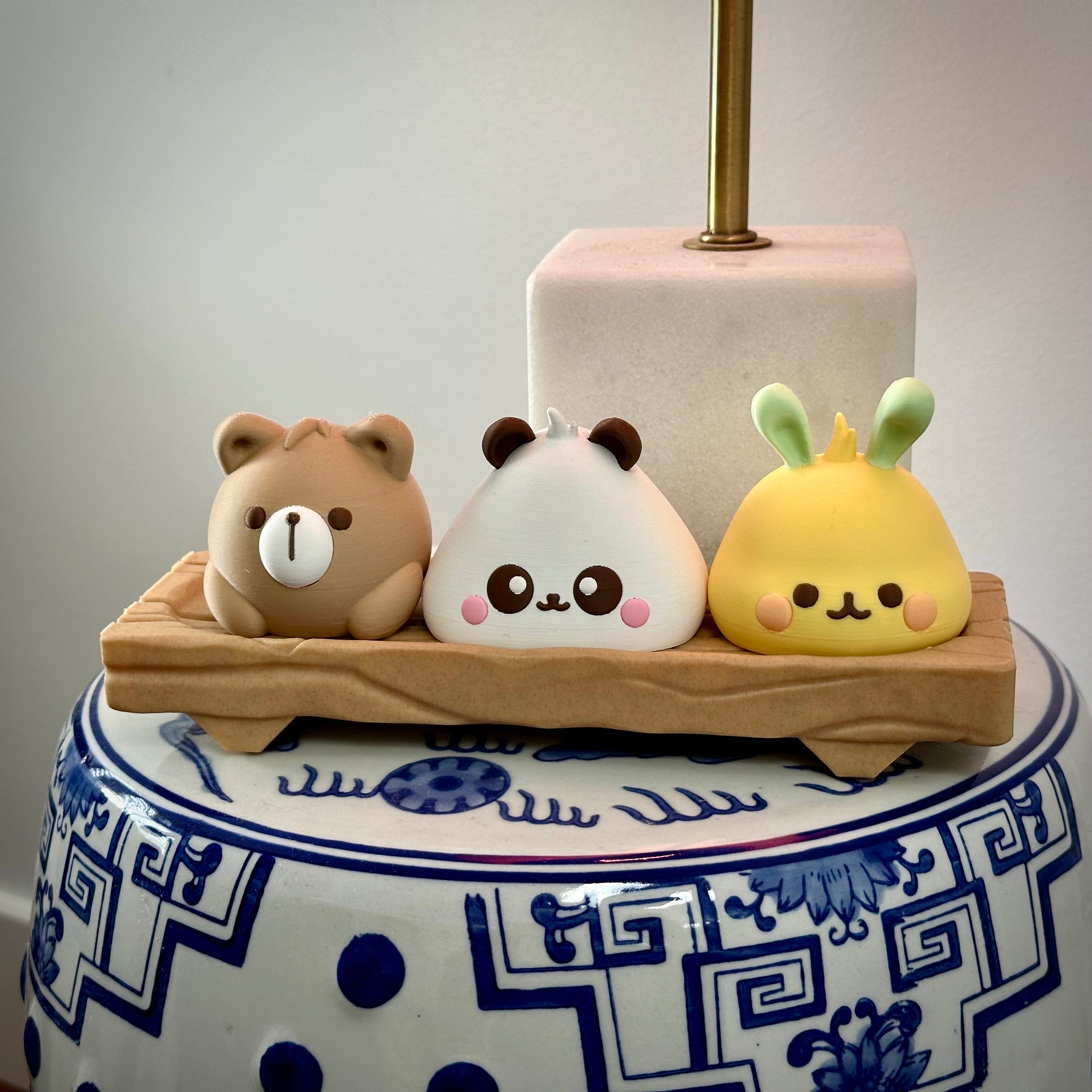 Kawaii Dierlijke Bao Figuren op Houten Blok