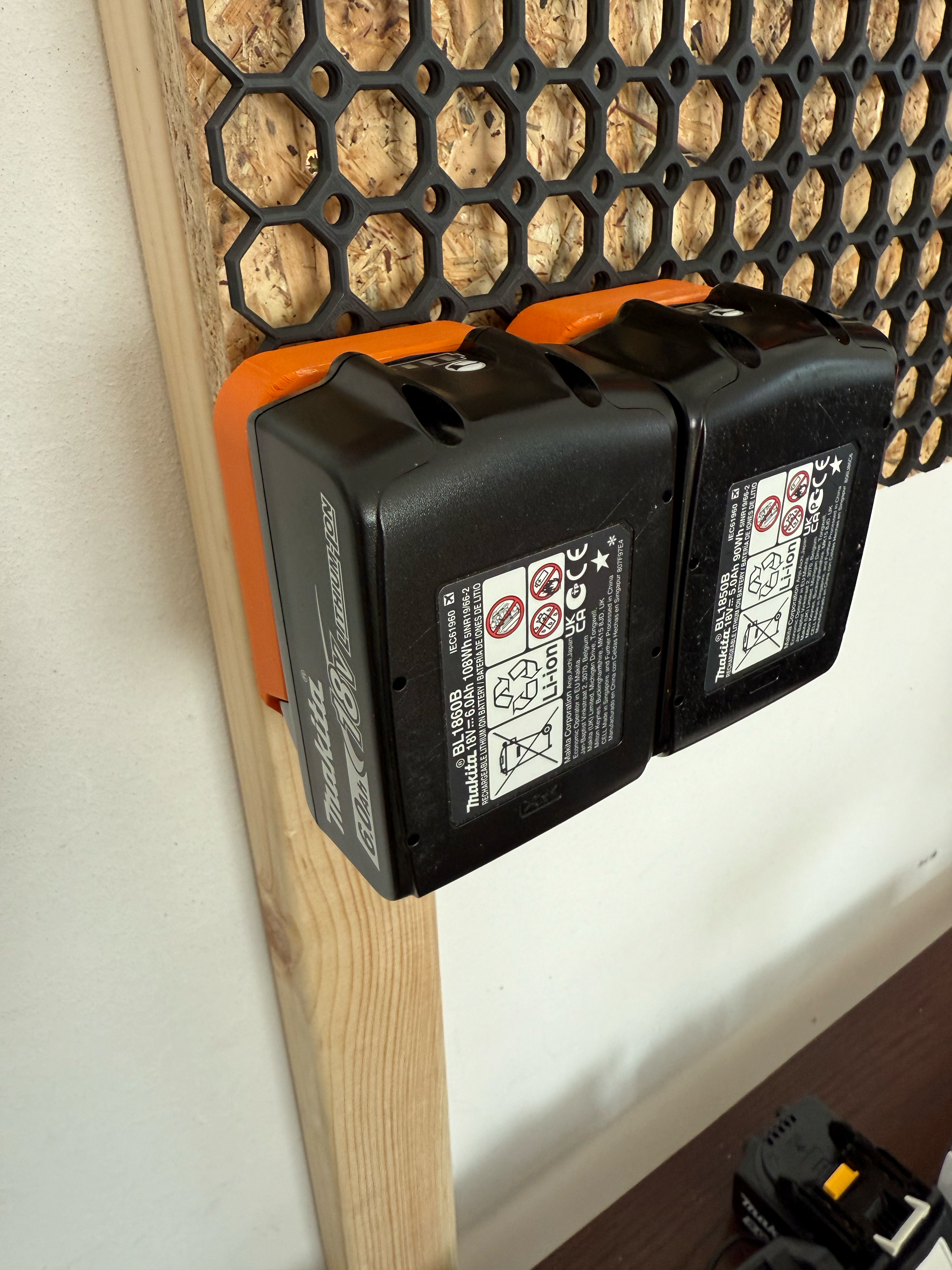 Makita LXT Batterijhouder voor Multiboard met T-boutvergrendeling