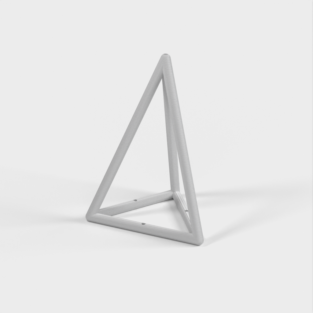 Regelmatig driehoekig piramideframe