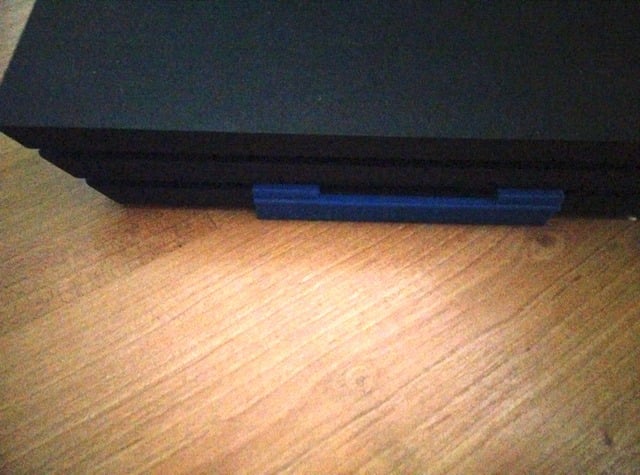Playstation PS4 Pro Wandbeugel