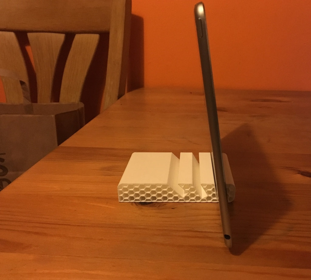 Honingraat iPad Standaard met 3 hoeken