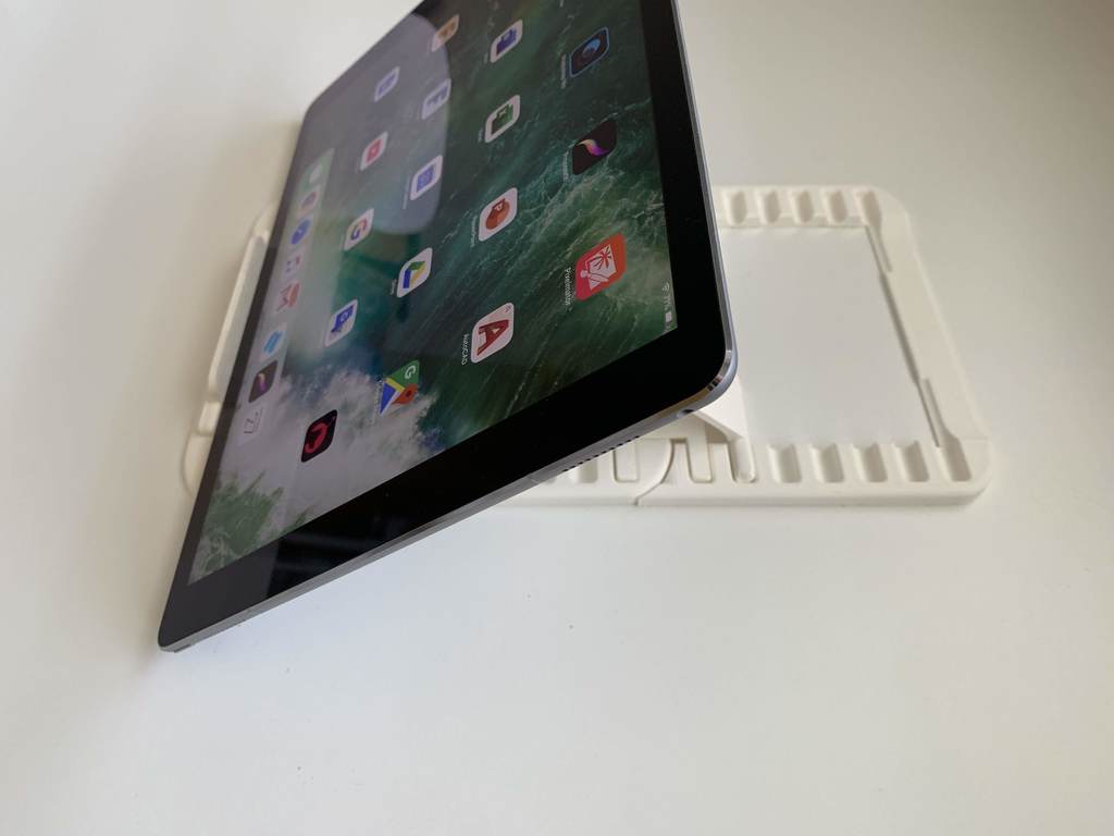 Verstelbare iPad-standaard (uitgebreide remix)