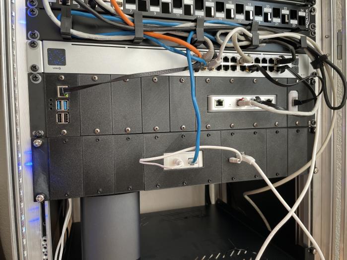 Rackmontage voor Philips Hue Bridge - 2U 19' Modulaire Rack