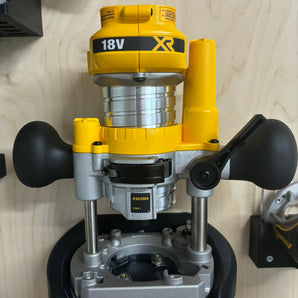 Houder voor Dewalt Kombifræser DCW604NT - Wandmontageoplossing