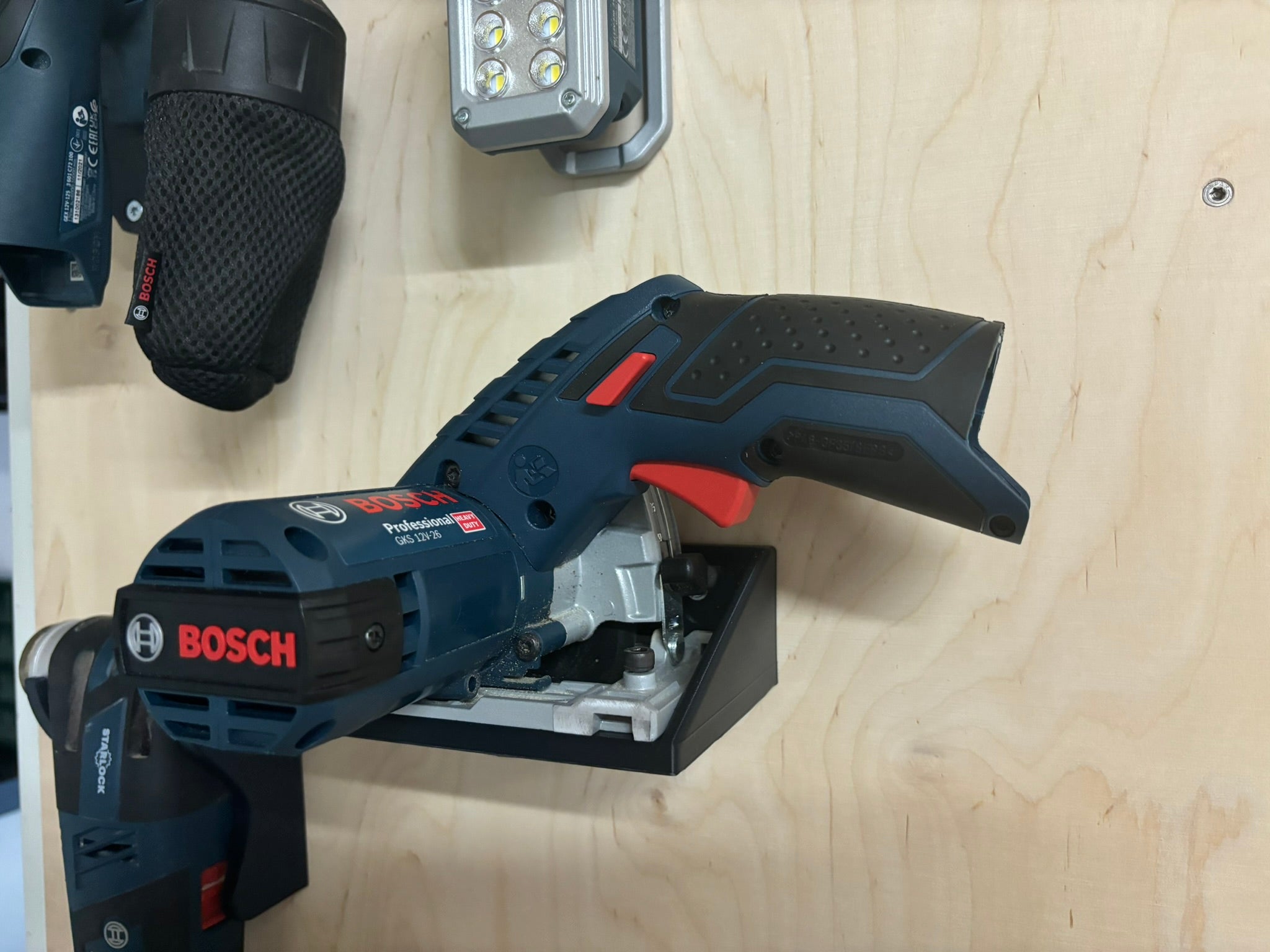 Bosch 12V Wandbevestiging voor Accu's en Gereedschappen