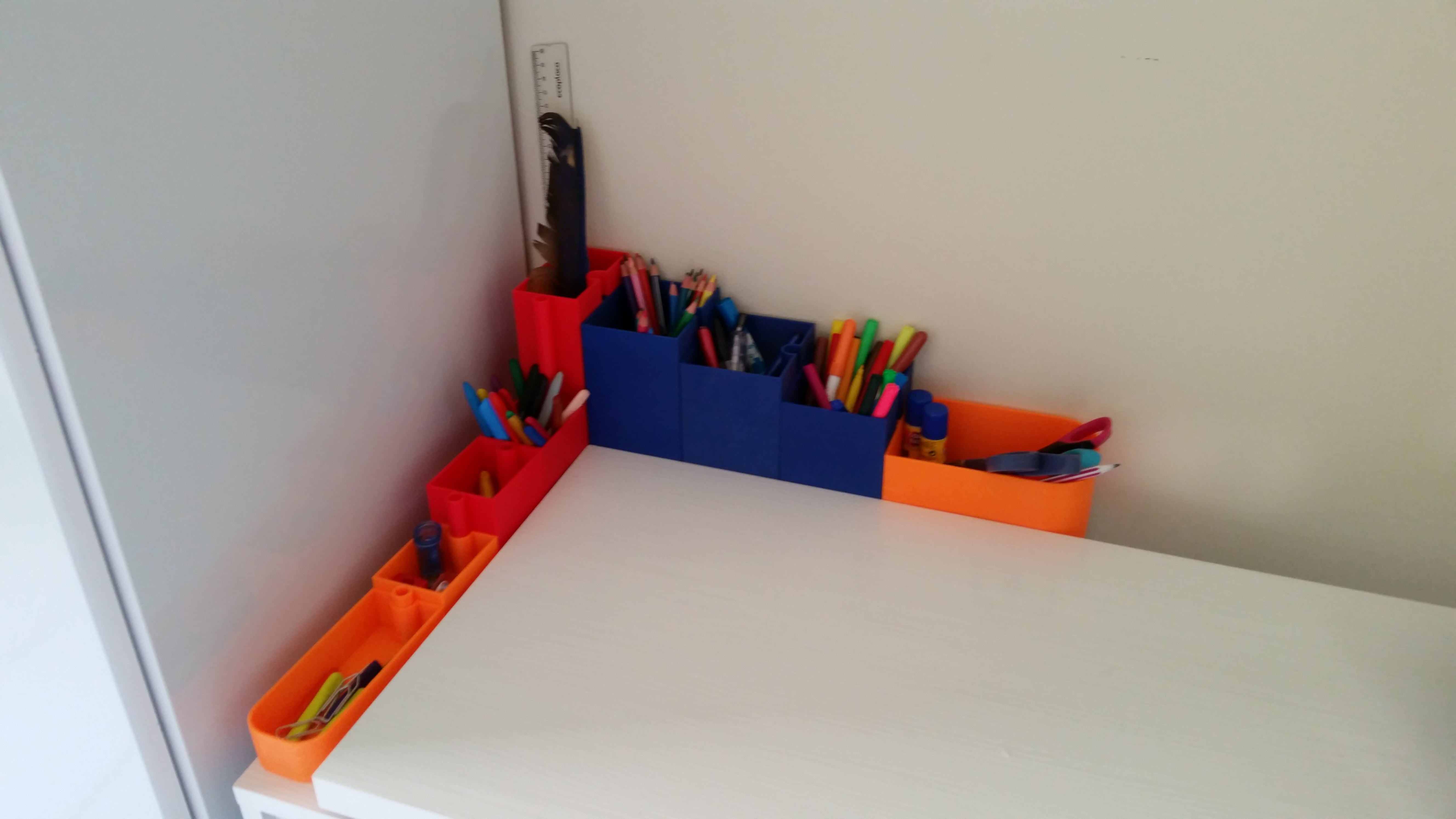Aanpasbare modulaire bureau-organizer voor pennen en potloden