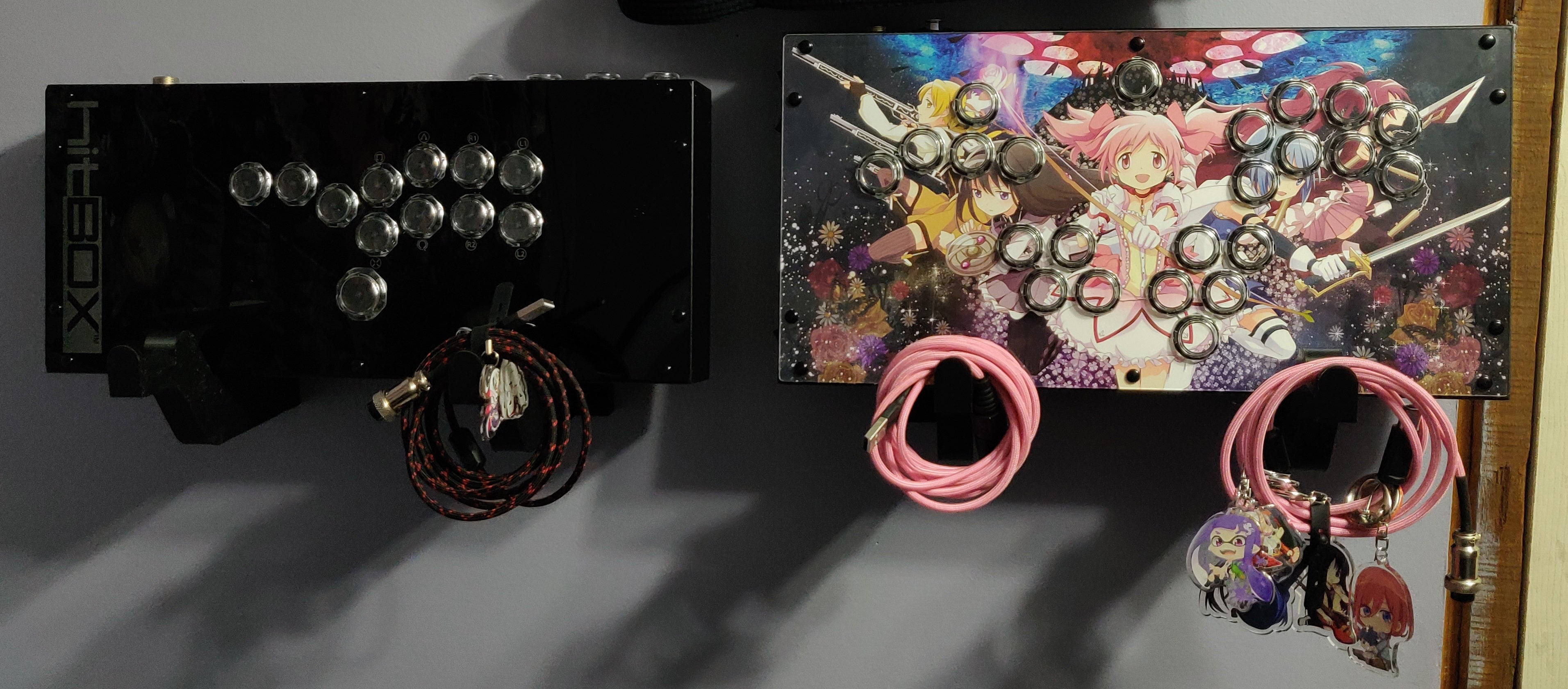 Wandmontage voor Hit Box, Cross|Up en Smash Box Controllers met Kabelbeheer