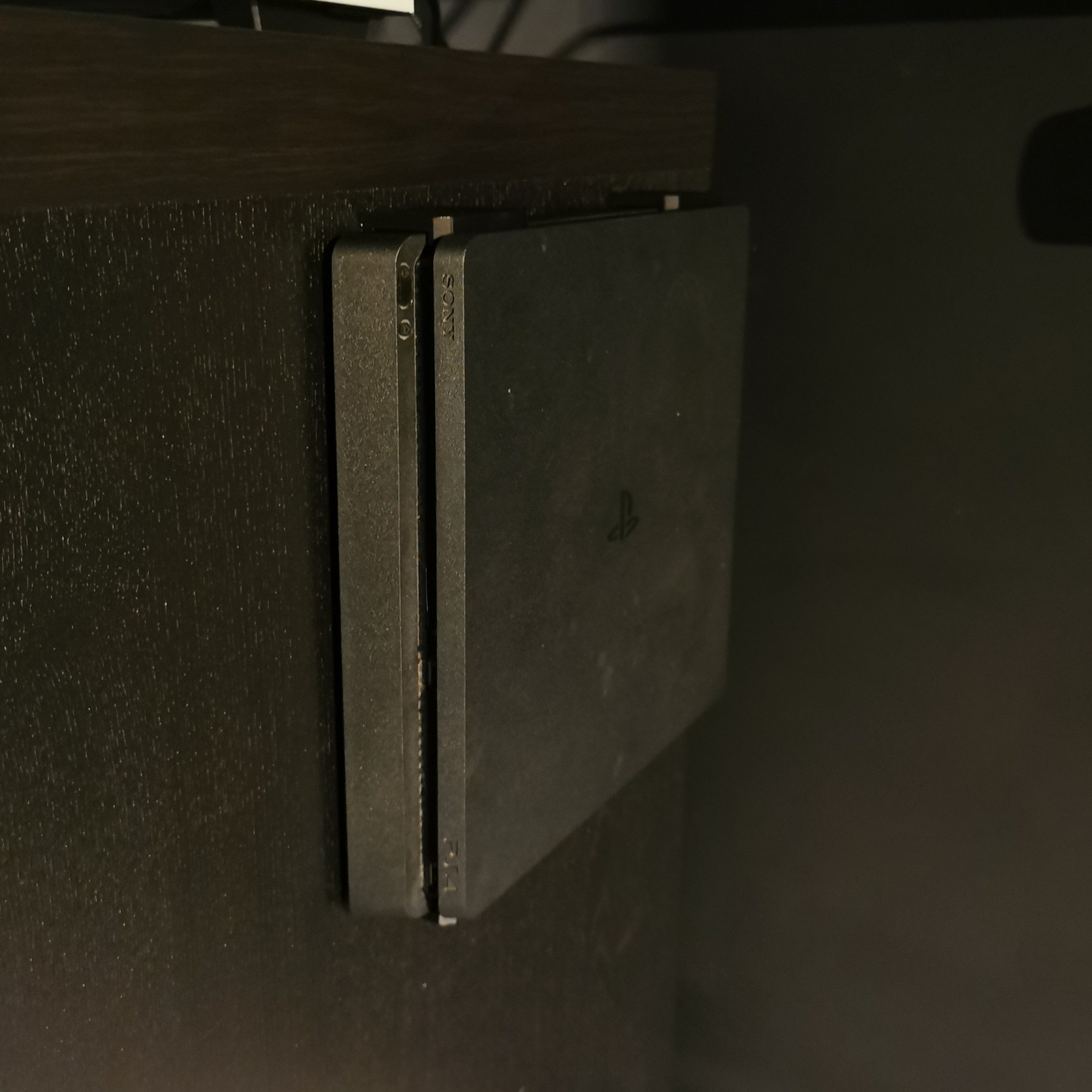 PS4 Slim Wandbevestiging