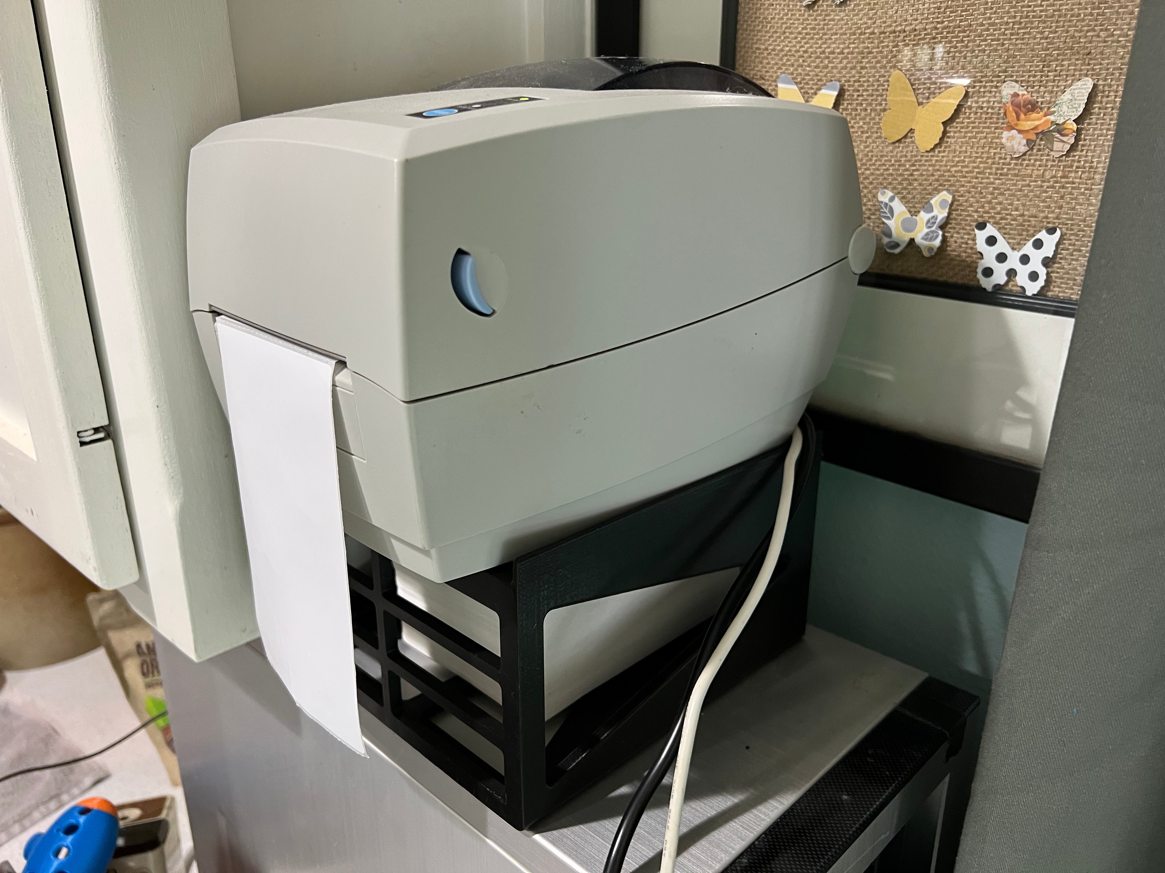 Ruimtebesparend statief voor thermische labelprinter