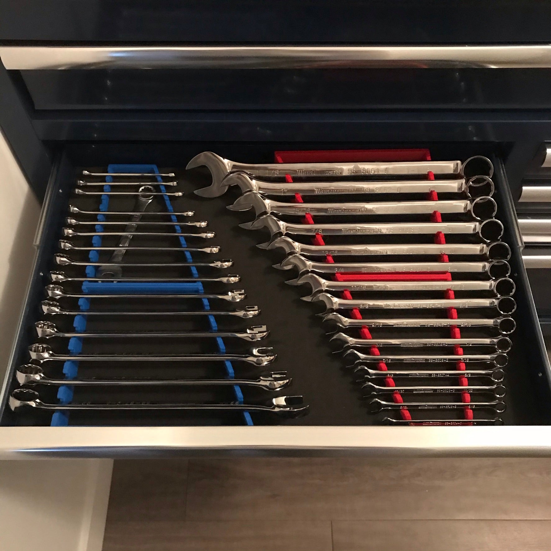Ruimtebesparende organizerset voor combinatiesleutels