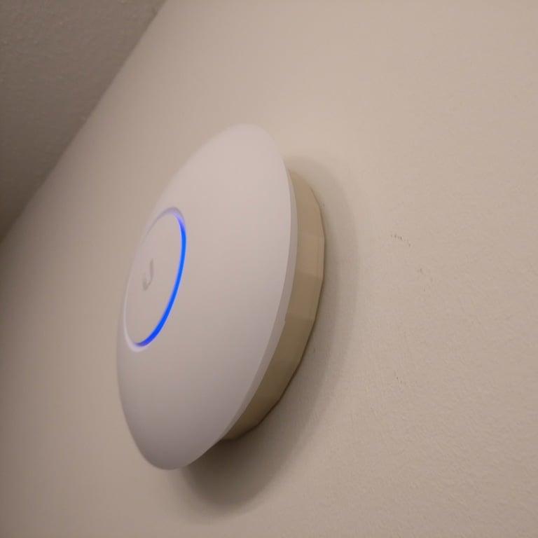 Ubiquiti UniFi UniFi AP AC Pro Muurbevestiging Uitbreiding