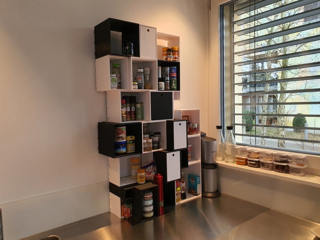 Aanpasbare modulaire kruidenrek voor de keuken