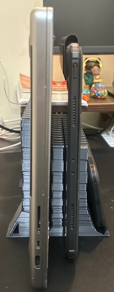 Verticale standaard voor 16' laptop, 12,9' iPad en iPhone/toetsenbord